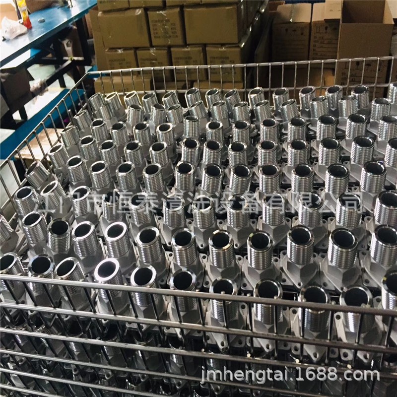 齿轮自动清洗油污灰尘专用清洗机器网带式高压喷淋清洗设备