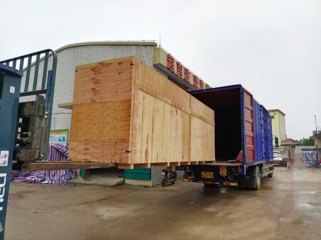 输送式喷淋清洗机设备