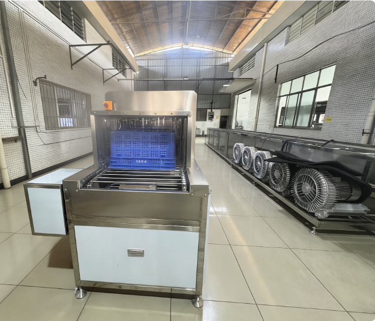 不锈钢连续式洗筐机 恒泰食品周转箱清洗机 全自动高压喷淋清洗设备