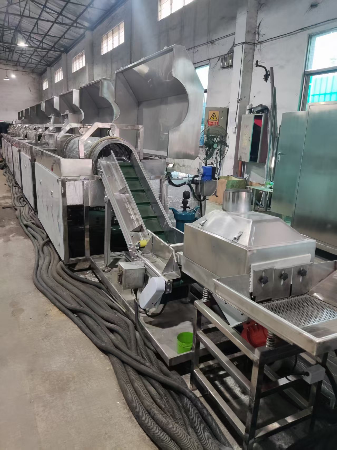 全自动螺旋滚筒式清洗烘干线 加厚不锈钢内胆 配套循环过滤以及PLC智能控制装置