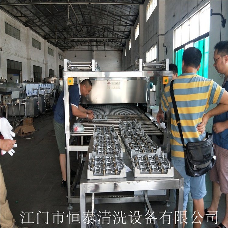 压铸铝炉头通过式清洗机 高压喷淋清洗机器 工业生产清洗设备