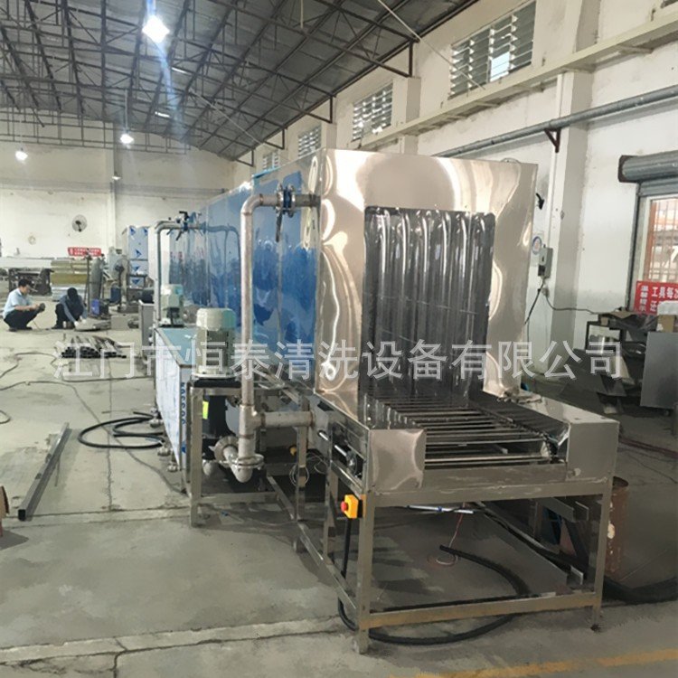 恒泰供应广东丨青岛不锈钢啤酒桶酸洗钝化机 清洗烘干一体设备